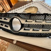 Griglia mercedes GLA ORIGINALE