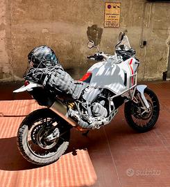 Ducati DesertX - come nuova