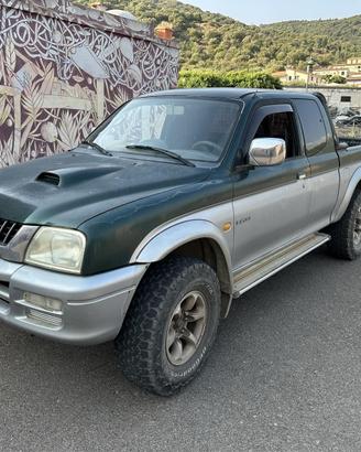 Mitsubishi L200