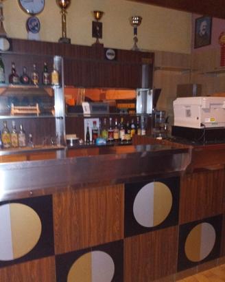 Scendo bancone bar vintage