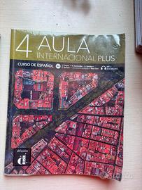 Aula internacional plus 4