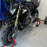 Aprilia dorsoduro 750