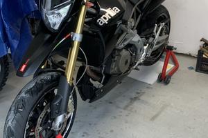 Aprilia dorsoduro 750