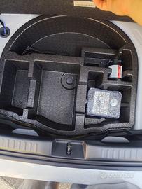 Kit Gonfiaggio / Organizer Bagagliaio Mazda 2 Hybr