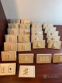 Prese e interruttori BTicino serie Tekne