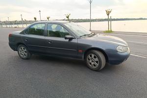 Ford Mondeo 2.0 Ghia da collezione neopatentati 