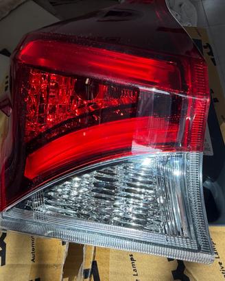 Fanale posteriore sinistro Toyota Auris II 2015-20