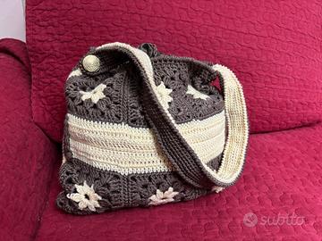 Borsa a secchiello fatta a mano 