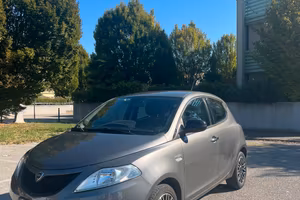 Lancia Ypsilon 1.2 gold