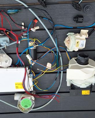 Varie Componenti Lavastoviglie Electrolux ESF5545L