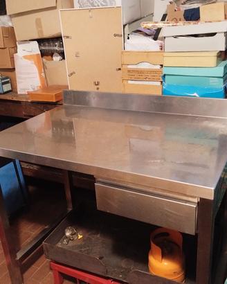 tavolo inox con cassetto 