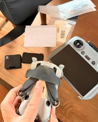 DJI MINI 4PRO Combo