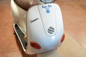 Vespa 125 ET4
