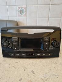 autoradio lancia y 2023