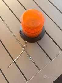 Lampeggiante arancione.