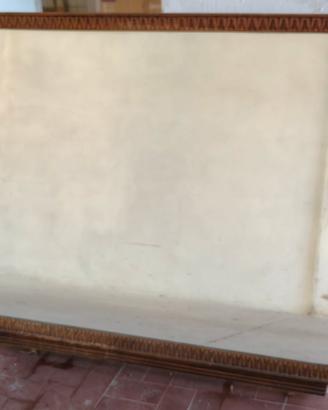 Specchio con cornice in legno 