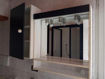 Mobiletto bagno con specchiera