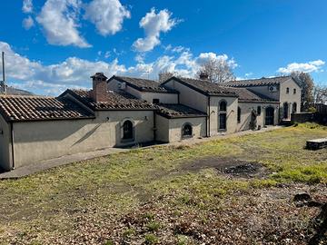 Incantevole palmento ristrutturato con terreno