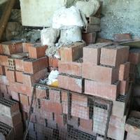 Mattone da costruzione cavo in argilla (forato)