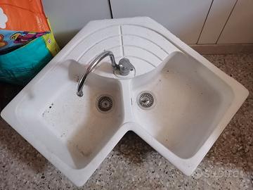 Lavello angolare in fragranite