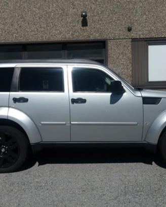 Dodge Nitro 2.8 SXT 4x4