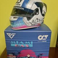 Casco Replica Pierre Gasly 2022 Autografato  1:2