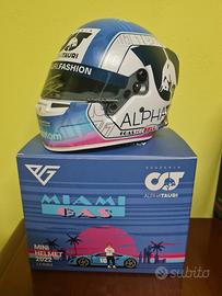 Casco Replica Pierre Gasly 2022 Autografato  1:2