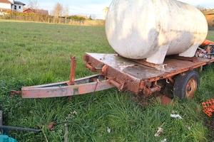 rimorchio agricolo+ cisterna 