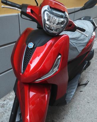 Beverly 300 hpe 