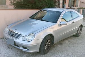 Mercedes sport coupé C220