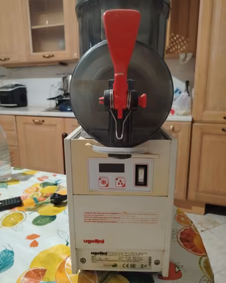 granitore Ugolini