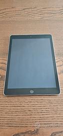 Apple IPAD 5th Gen 32GB wifi