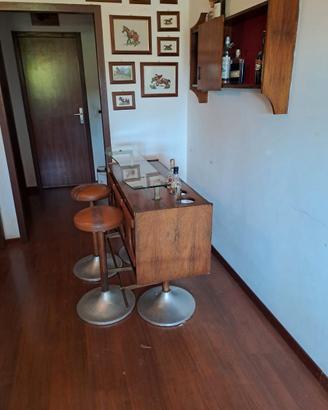 Mobile bar