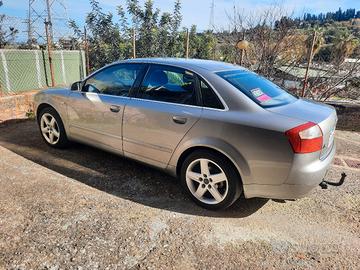 AUDI A4 B6 2004