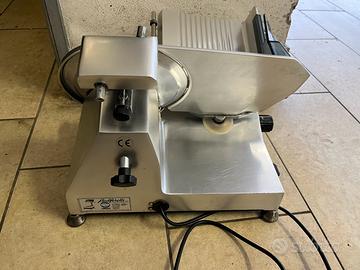 Affettatrice lama da 22