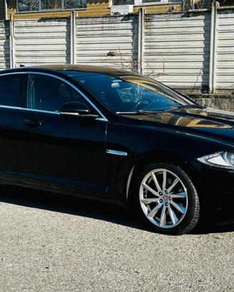 JAGUAR XF 2.2 D Limited Edition