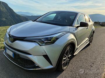 Toyota C-HR 1.8 Hybrid Lounge 97.000 km