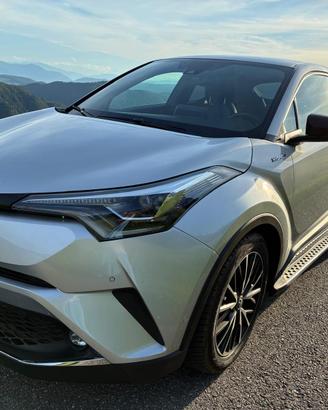 Toyota C-HR 1.8 Hybrid Lounge 97.000 km