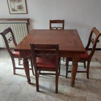 Set Tavolo Allung. in Legno massello + 4 Sedie