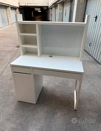 SCRIVANIA MICKE IKEA