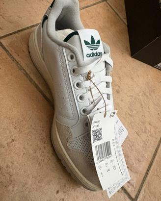 Adidas NY 90
