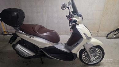 Piaggio Beverly 300 i.e. 2010 – 30.000 km