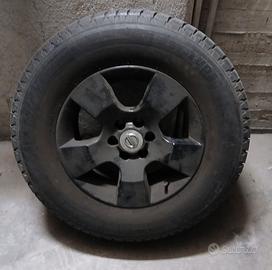 Cerchi e gomme Michelin per Nissan Navara