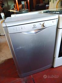 lavastoviglia indesit