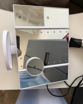 Specchio x Trucco / Makeup con luce pieghevole