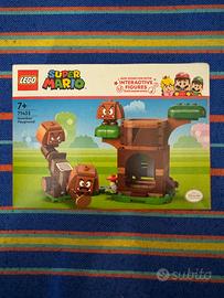 LEGO Super Mario Parco Giochi dei Goomba Nintendo