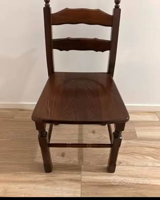 coppia di sedie in legno massello 