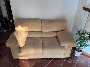2 sofa identici