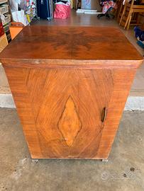 MACCHINA DA CUCIRE ANTICA NECCHI