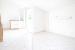 Mansarda trilocale a 150 metri dal mare